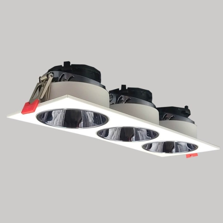 Spot Encastrable Triple GU10 – Blanc – Design Personnalisable