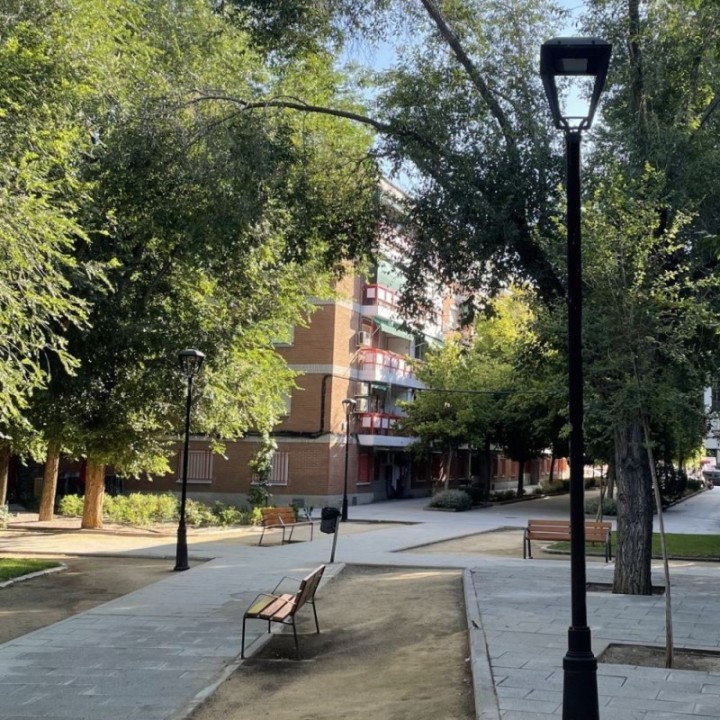 Réverbère LED Design Moderne 65W | Aluminium | Éclairage Extérieur