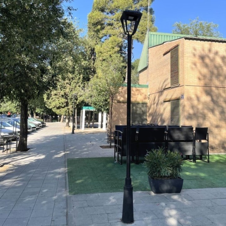 Réverbère LED Design Moderne 65W | Aluminium | Éclairage Extérieur