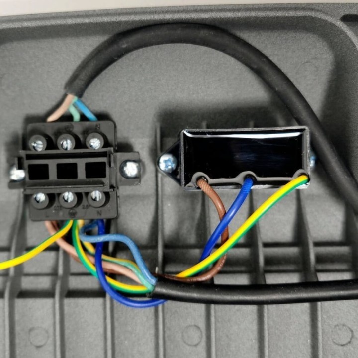 Réverbère LED 100W – Driver Philips – Très lumineux – 240lm/W – IP66