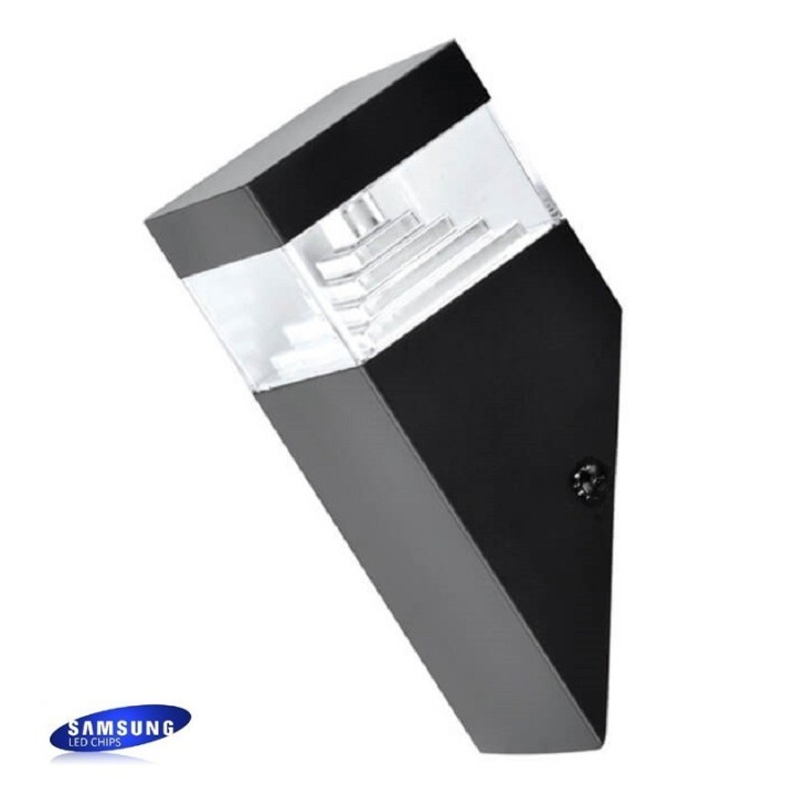 Applique murale LED 8 watts IP44 – Extérieure décorative – Acier et polycarbonate